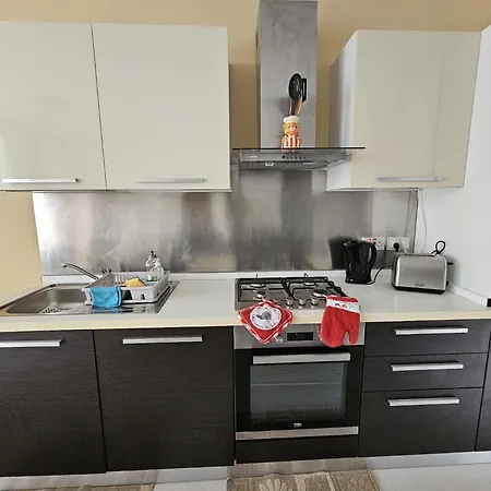 Rooftop View St Julians J1 Apartment Kappara