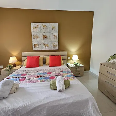 Rooftop View St Julians J1 Apartment Kappara