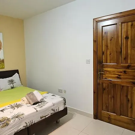 Rooftop View St Julians J1 Apartment