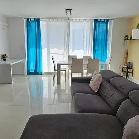 Apartment Rooftop View St Julians J1