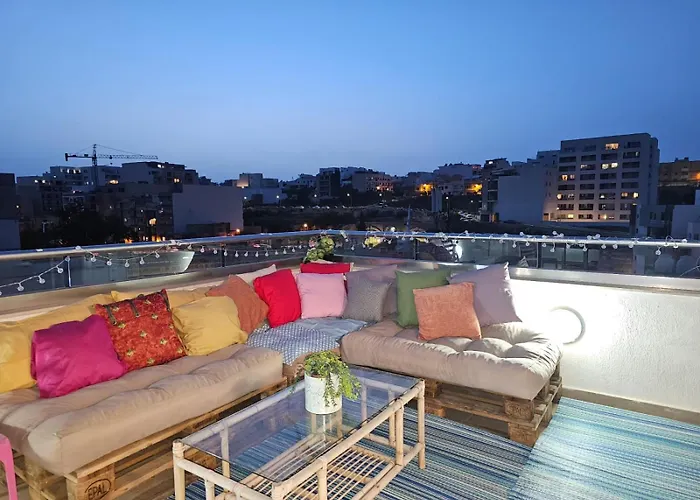 Rooftop View St Julians J1 Apartament