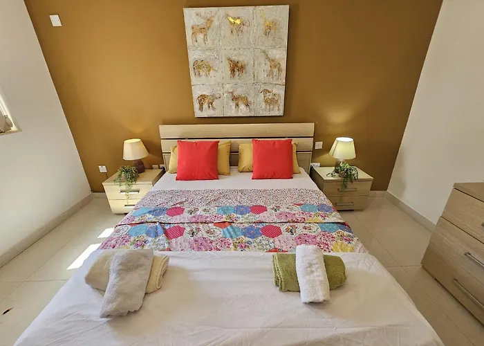 Daire Rooftop View St Julians J1