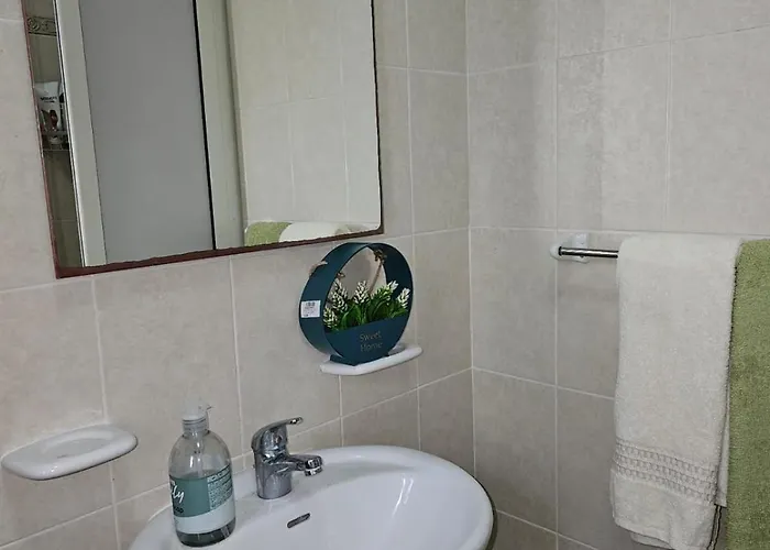 Rooftop View St Julians J1 *