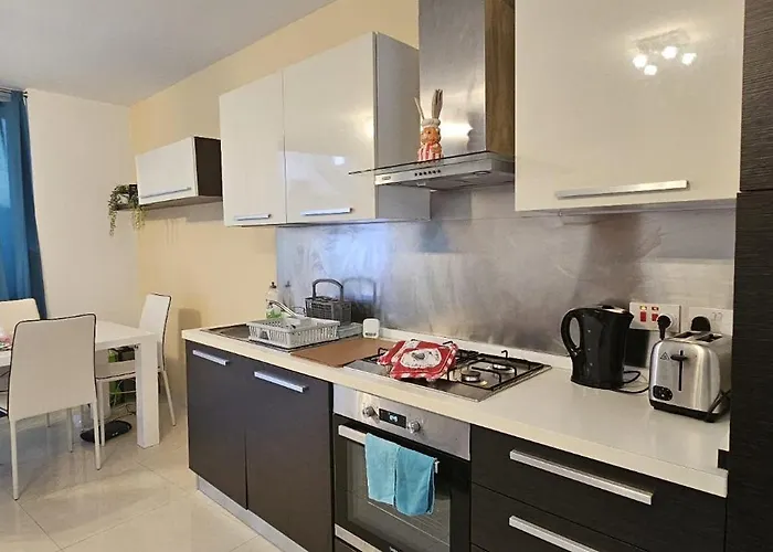 Rooftop View St Julians J1 Apartament